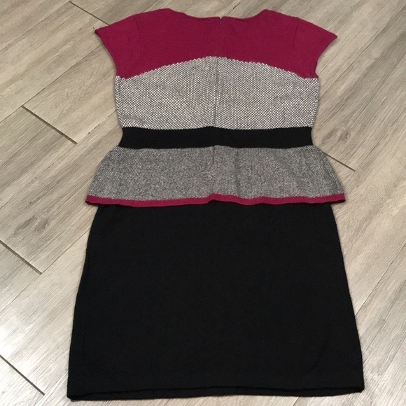 Sparrow Anthropologie Serena Black Fuchsia Peplum Sweater Knit Dress -Size L - Picture 10 of 12